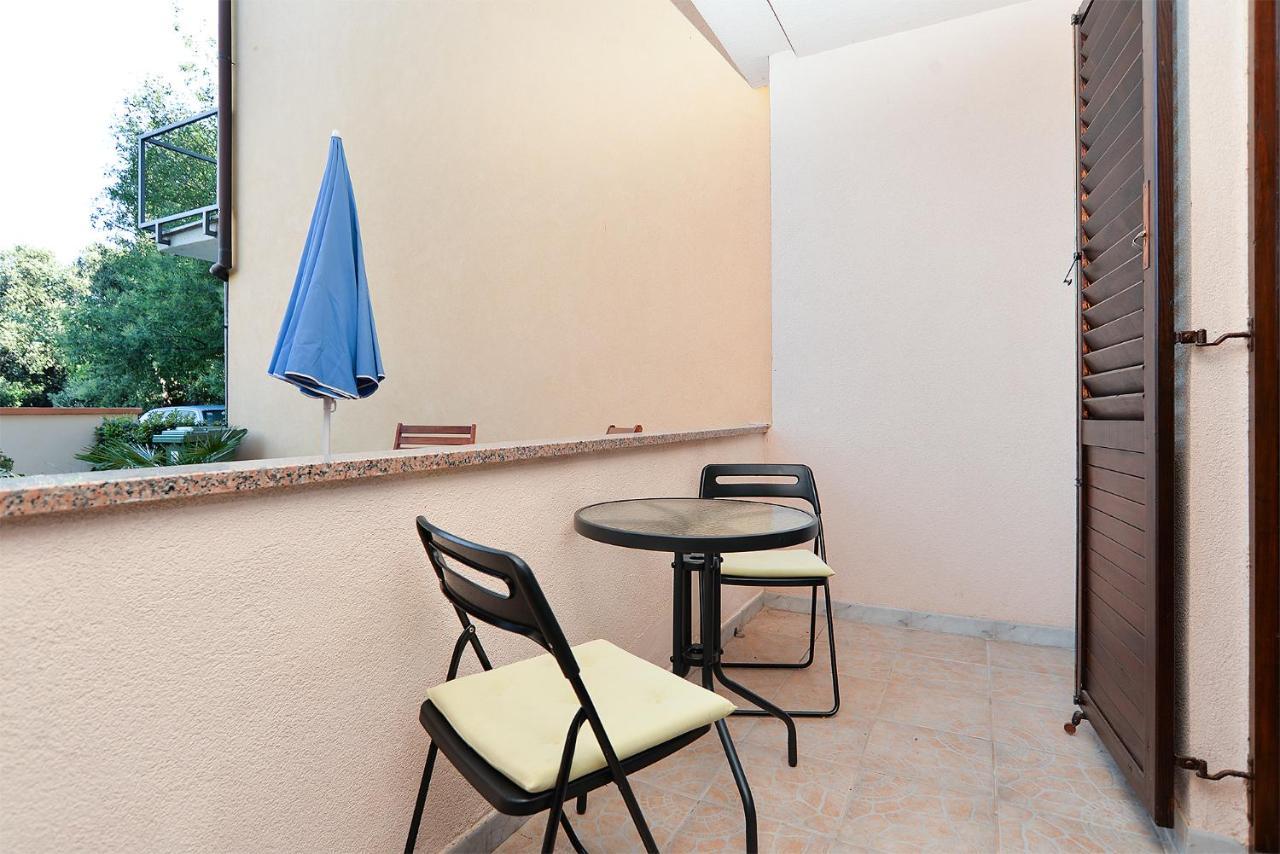 Apartment Puzar 295 Štinjan Esterno foto