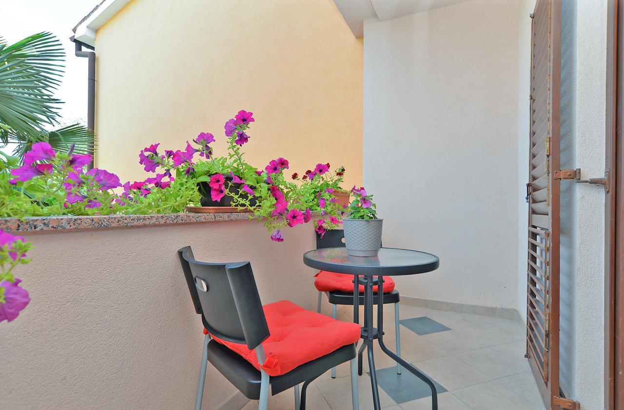 Apartment Puzar 295 Štinjan Esterno foto